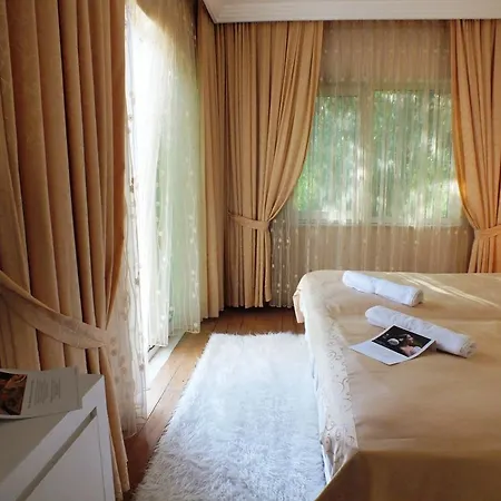 Aqualin Villas